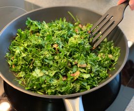 Stir-frying parsley